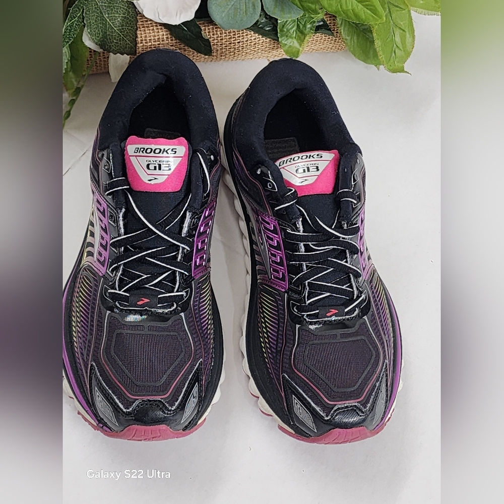 Brooks Women's Athletic Shoes - Black and Purple
